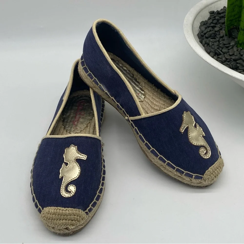 Lilly Pulitzer Lia Espadrille In True Navy with Seahorse print size 6 in EUC